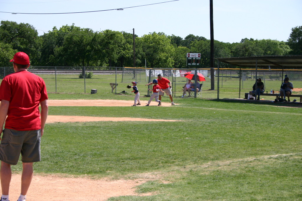 2006/05(May)/Tball-13th/1024x768_2006-05-13-Tball-028-Chance.JPG
