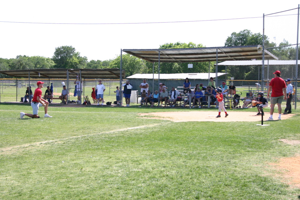 2006/05(May)/Tball-13th/1024x768_2006-05-13-Tball-088-PaulJR.JPG