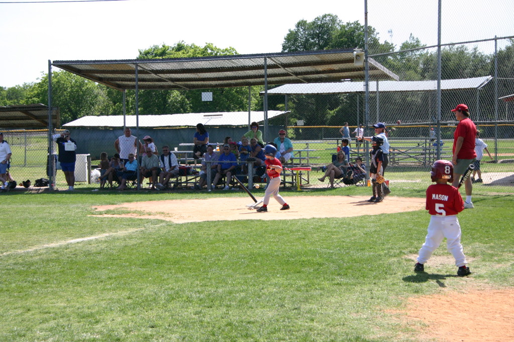 2006/05(May)/Tball-13th/1024x768_2006-05-13-Tball-101-Sierra.JPG