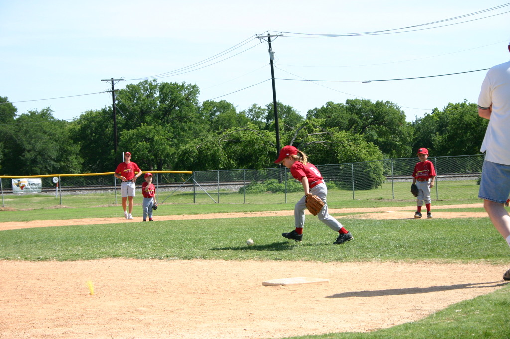 2006/05(May)/Tball-13th/1024x768_2006-05-13-Tball-104-Sierra.JPG