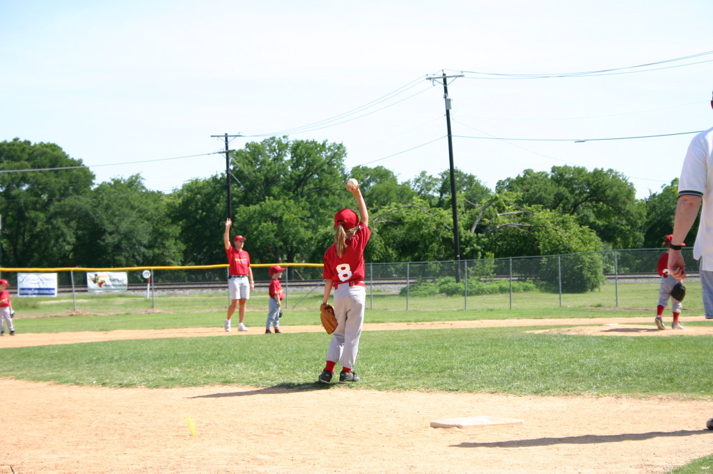 2006/05(May)/Tball-13th/1024x768_2006-05-13-Tball-106-Sierra.JPG