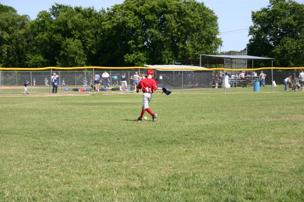 2006/05(May)/Tball-13th/1024x768_2006-05-13-Tball-108-Gabe.JPG