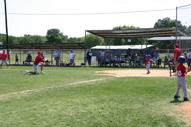 2006/05(May)/Tball-13th/640x480_2006-05-13-Tball-017-Travis-Case.JPG