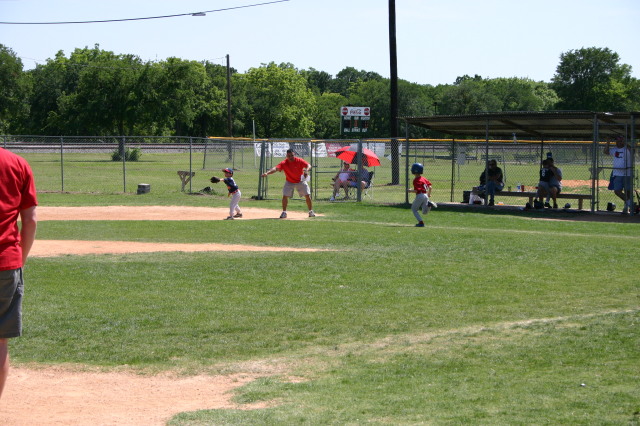2006/05(May)/Tball-13th/640x480_2006-05-13-Tball-026-Chance.JPG