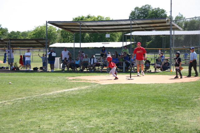 2006/05(May)/Tball-13th/640x480_2006-05-13-Tball-076-Amanda.JPG
