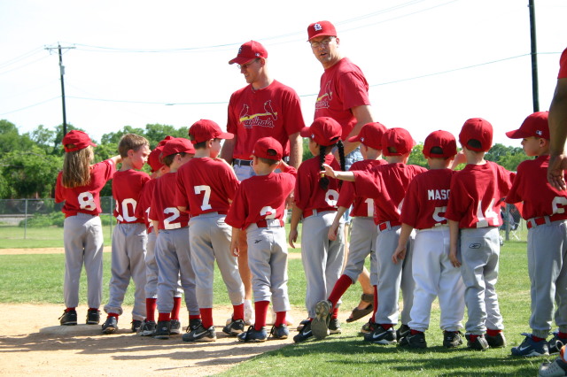 2006/05(May)/Tball-13th/640x480_2006-05-13-Tball-193-shake-hands.JPG