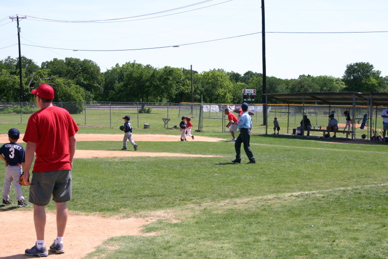 2006/05(May)/Tball-13th/800x600_2006-05-13-Tball-009-Mason.JPG