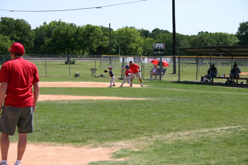 2006/05(May)/Tball-13th/800x600_2006-05-13-Tball-028-Chance.JPG