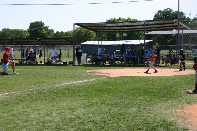 2006/05(May)/Tball-13th/800x600_2006-05-13-Tball-048-Matthew.JPG