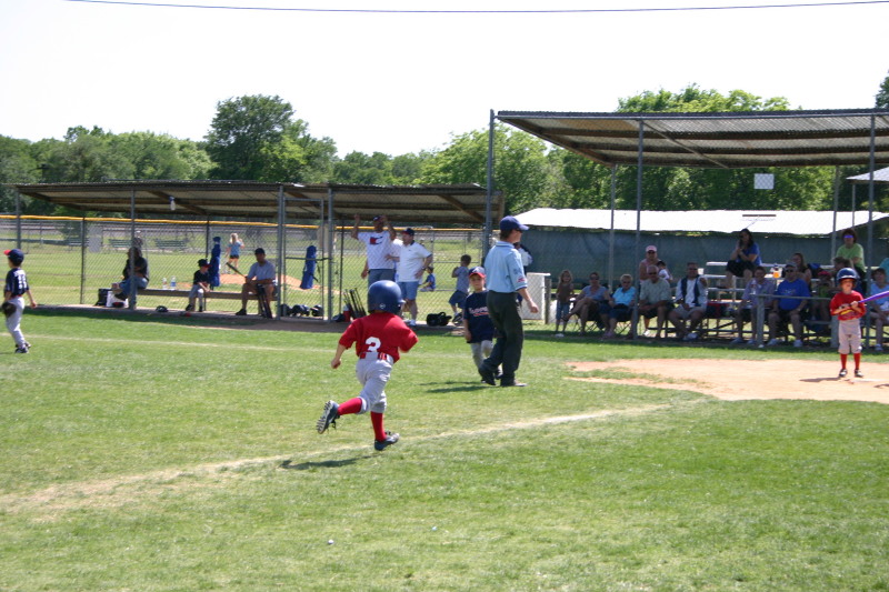 2006/05(May)/Tball-13th/800x600_2006-05-13-Tball-065-Brandon.JPG