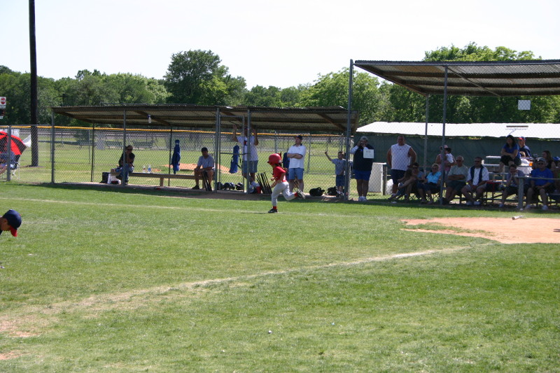 2006/05(May)/Tball-13th/800x600_2006-05-13-Tball-077-Amanda.JPG
