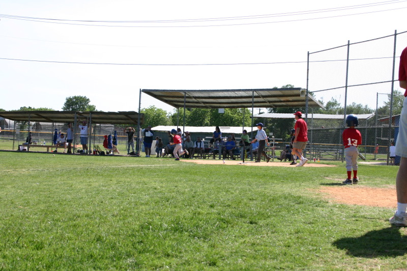 2006/05(May)/Tball-13th/800x600_2006-05-13-Tball-158-Chance.JPG