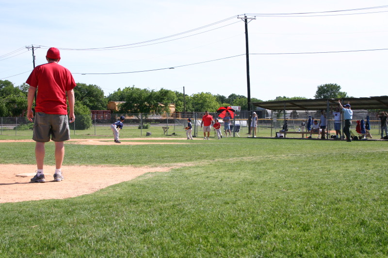 2006/05(May)/Tball-13th/800x600_2006-05-13-Tball-161-Chance.JPG