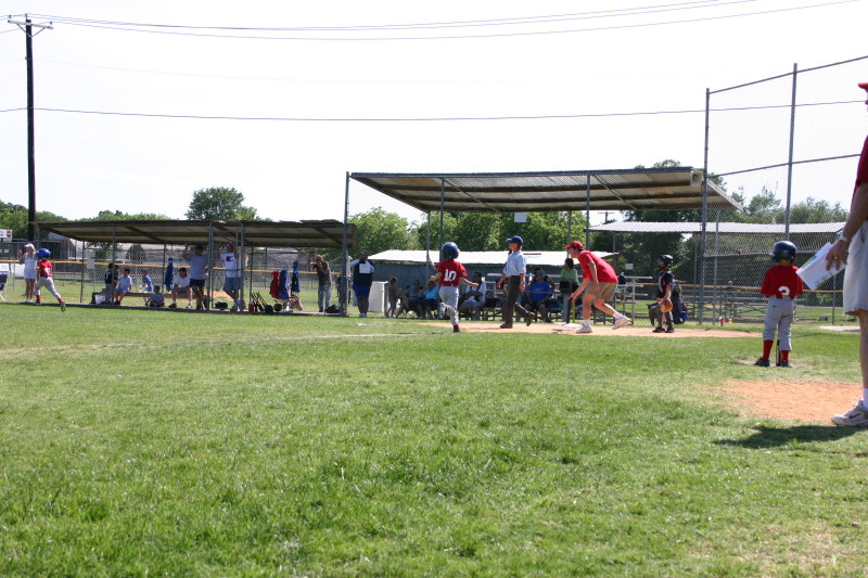 2006/05(May)/Tball-13th/800x600_2006-05-13-Tball-171-Chance.JPG