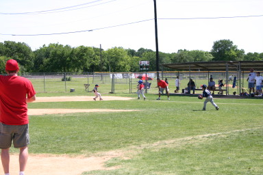 2006-05-13-Tball-015-Dax.JPG