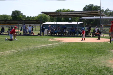 2006-05-13-Tball-032-Travis-Luke.JPG
