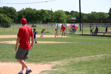 2006-05-13-Tball-071-Gabe.JPG