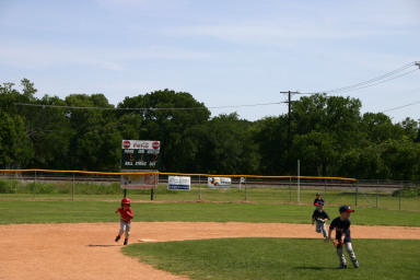 2006-05-13-Tball-090-Amanda.JPG