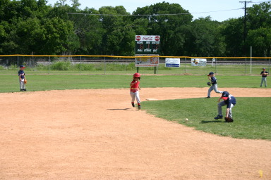 2006-05-13-Tball-091-Amanda.JPG