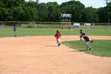 2006-05-13-Tball-092-Amanda.JPG