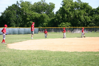 2006-05-13-Tball-117-Gabe-August-Nick-Case.JPG