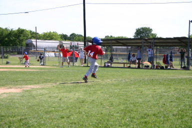 2006-05-13-Tball-151-Dax.JPG