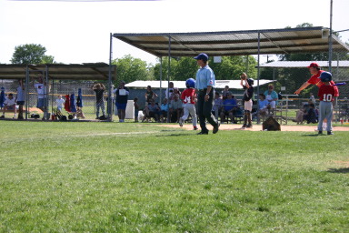 2006-05-13-Tball-153-Dax.JPG