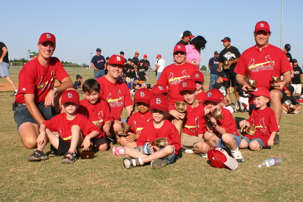 2006/05(May)/Tball-19th-closing-ceremonies/1024x768_2006-05-19-Tball-closing-ceremonies-07.JPG
