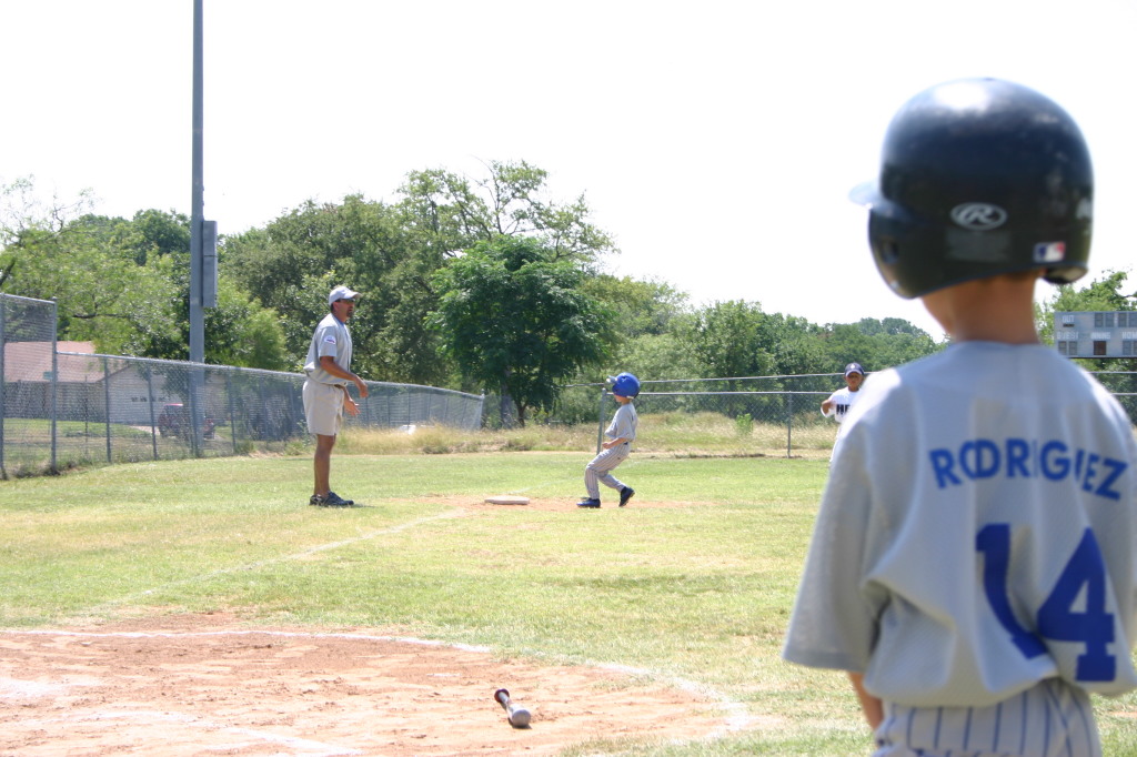 2006/06(June)/2006-06-11-Tball-Tournament/1024x768_2006-06-11-PYSA-Bulldog-Tournament-14-Chance.JPG