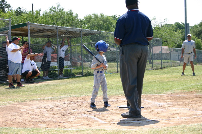 2006/06(June)/2006-06-11-Tball-Tournament/800x600_2006-06-11-PYSA-Bulldog-Tournament-05-Chance.JPG