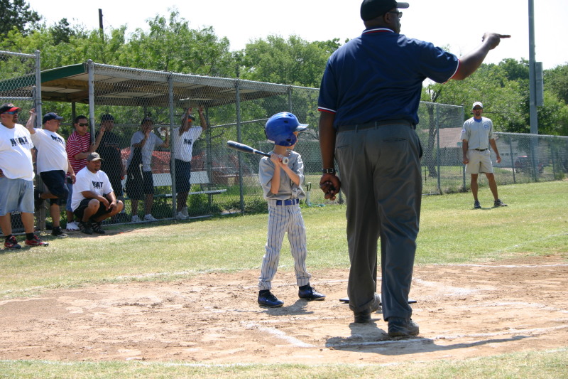 2006/06(June)/2006-06-11-Tball-Tournament/800x600_2006-06-11-PYSA-Bulldog-Tournament-06-Chance.JPG
