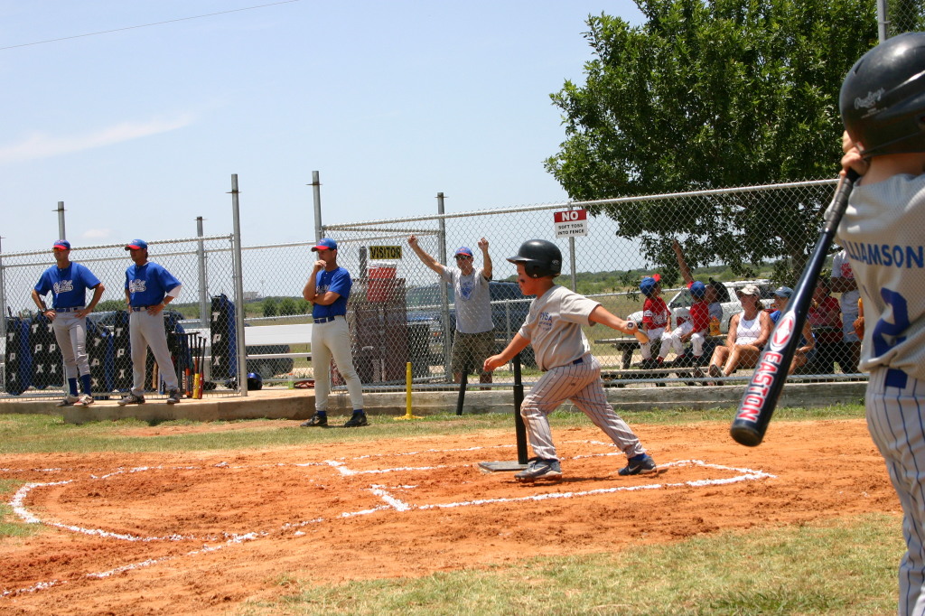 2006-06-17-Tball-AllStars-Bulldogs-Hays-CO-053-Stephen-hit.JPG