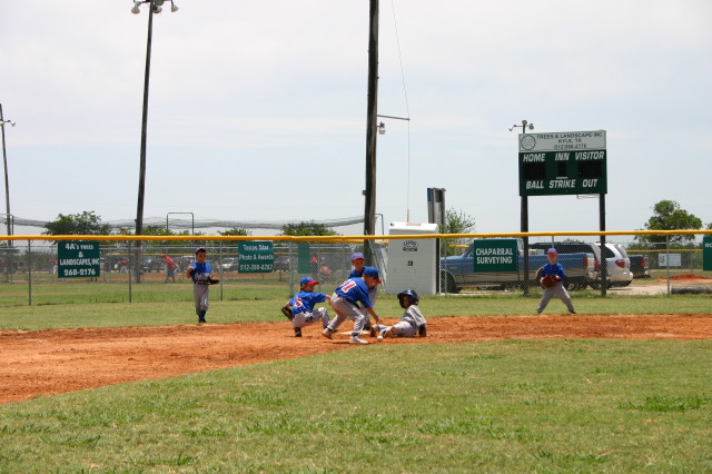 2006-06-17-Tball-AllStars-Bulldogs-Hays-CO-033-Seth-safe-at-2nd-GOOD.JPG