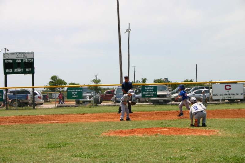 2006-06-17-Tball-AllStars-Bulldogs-Hays-CO-013-Joseph-misses-at-2nd.JPG