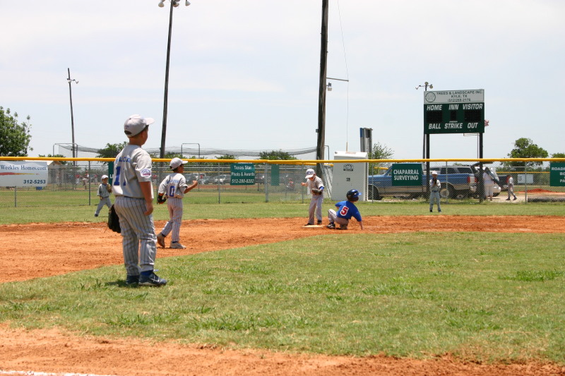2006-06-17-Tball-AllStars-Bulldogs-Hays-CO-066-Joseph-puts-em-out-at-2nd.JPG