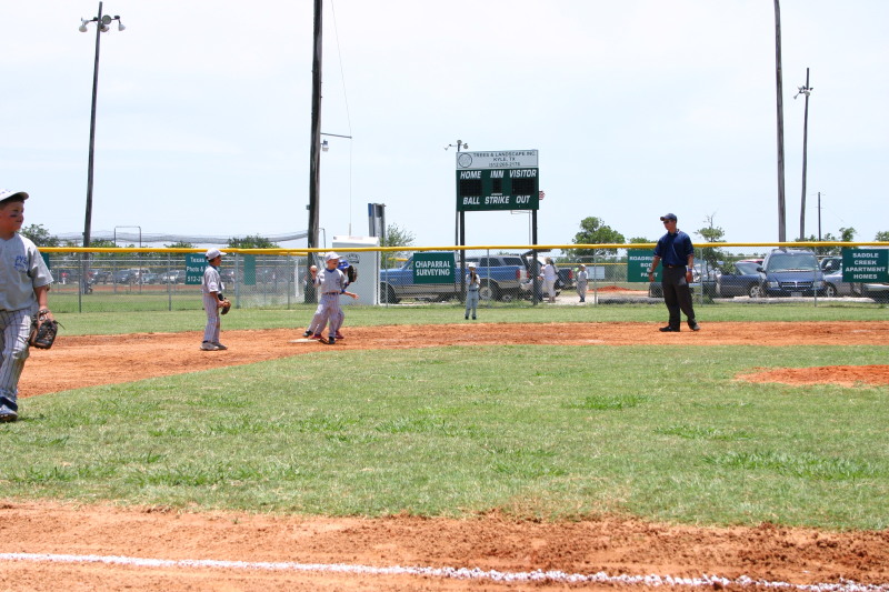 2006-06-17-Tball-AllStars-Bulldogs-Hays-CO-074-Joseph-puts-em-out-at-2nd.JPG