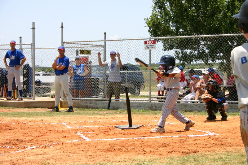 2006-06-17-Tball-AllStars-Bulldogs-Hays-CO-089-Seth-bats.JPG