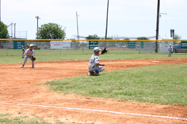 2006-06-17-Tball-AllStars-Bulldogs-Hays-CO-008-Stephen-great-stop.JPG
