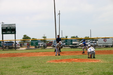 2006-06-17-Tball-AllStars-Bulldogs-Hays-CO-013-Joseph-misses-at-2nd.JPG