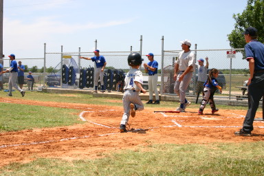 2006-06-17-Tball-AllStars-Bulldogs-Hays-CO-051-Chance-scores.JPG