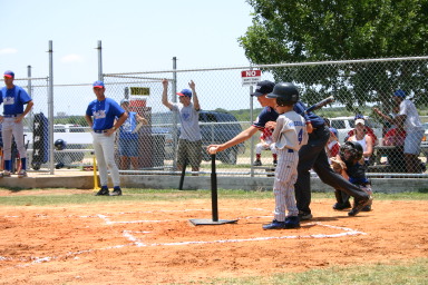 2006-06-17-Tball-AllStars-Bulldogs-Hays-CO-101-Chance-batting.JPG