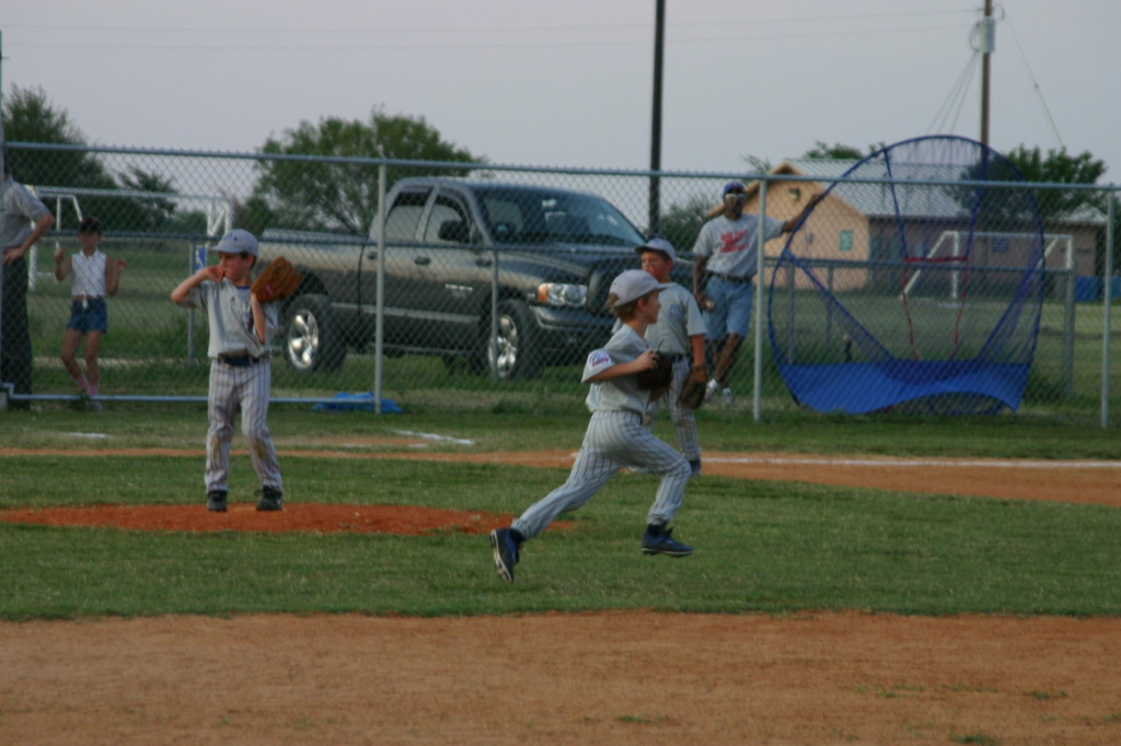 2006-06-30-Tball-Bulldogs-03-Chance.JPG