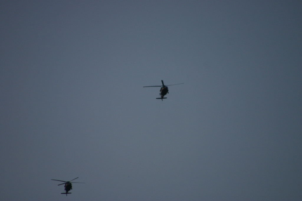 2006-06-30-Tball-Bulldogs-24-Helicoptor.JPG
