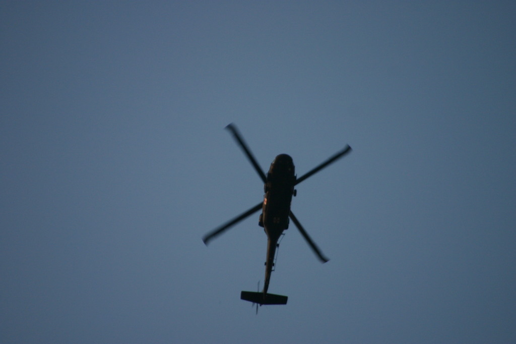 2006-06-30-Tball-Bulldogs-27-Helicoptor.JPG
