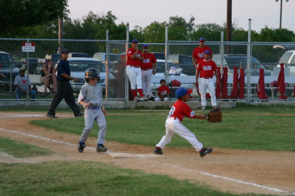 2006-06-30-Tball-Bulldogs-28-Ryan.JPG