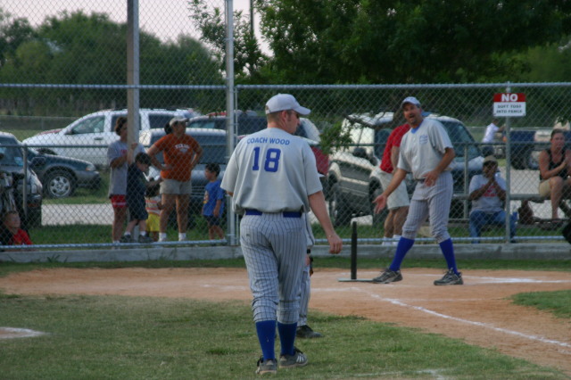 2006/06(June)/2006-06-30-Tball-Tournament/2006-06-30-Tball-Bulldogs-01-CoachBrad.JPG