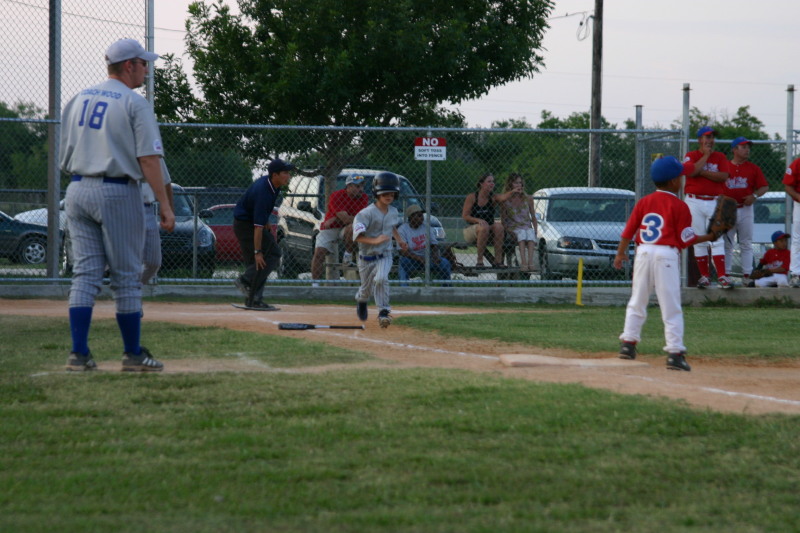 2006/06(June)/2006-06-30-Tball-Tournament/800x600_2006-06-30-Tball-Bulldogs-36-Chance.JPG