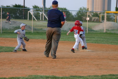 2006-06-30-Tball-Bulldogs-23-Joseph.JPG
