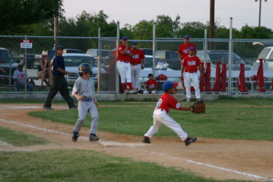 2006-06-30-Tball-Bulldogs-28-Ryan.JPG