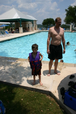 2006-06-03-DougBrown-land-02-pool-Dax-Doug.JPG
